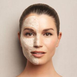 TOMATO GLOW FACE TREATMENT